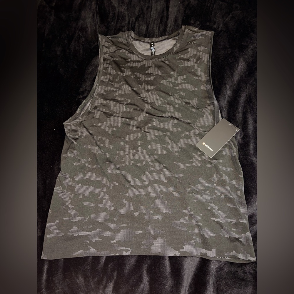 Lululemon Metal Vent Tech Sleeveless 2.0 Dark Camo Size XXL